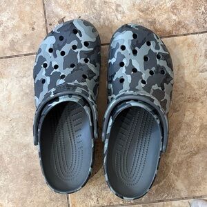 CROCS Men's Camouflage Water Shoes